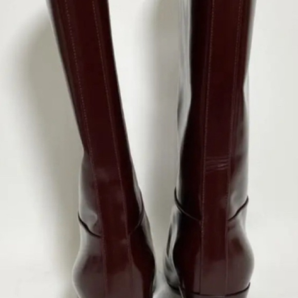 Chloe leatherpatent boots
Chloé - Picture 4 of 7